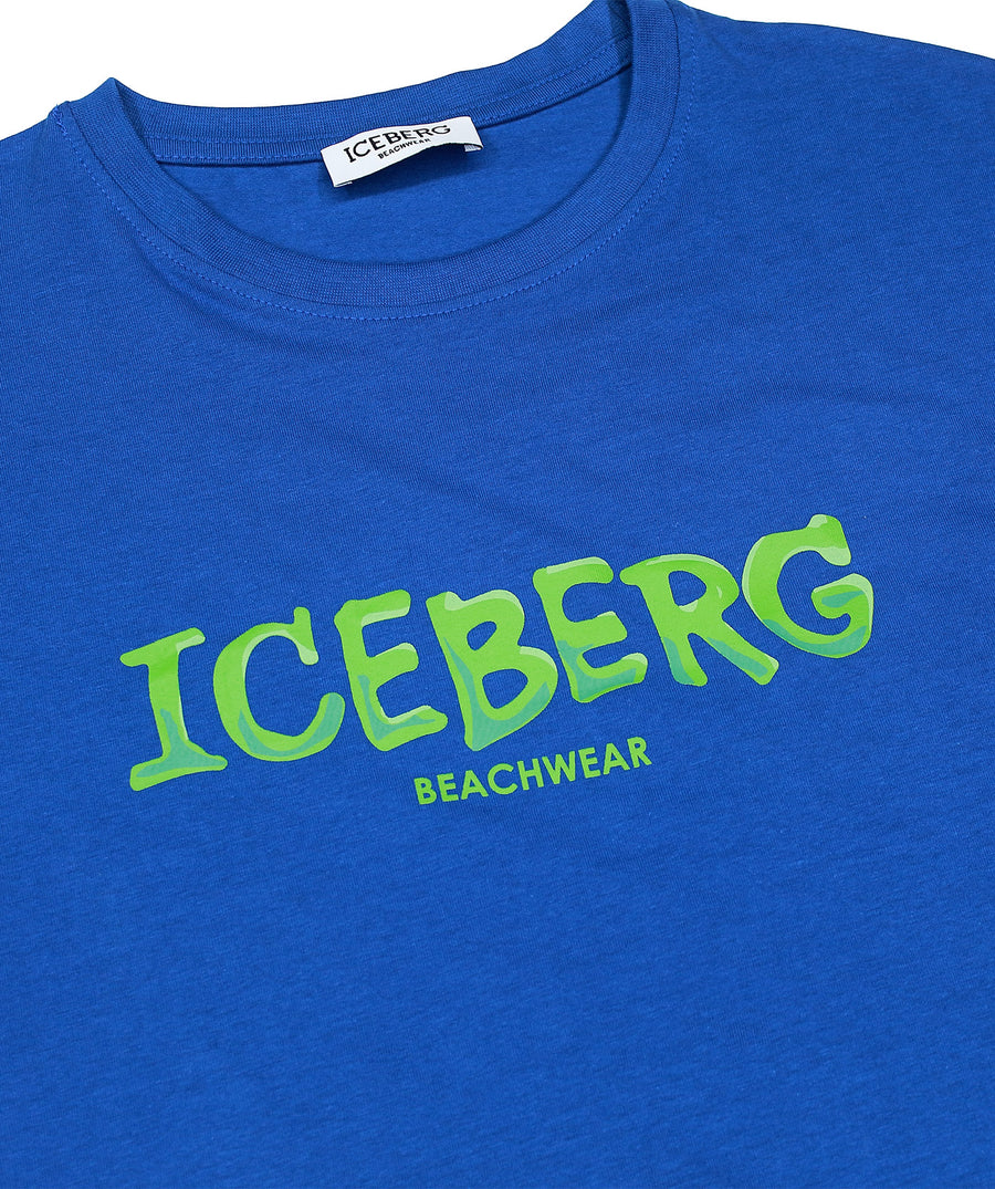 ICEBERG Vertical T-Shirt ICE25MTS01 – A stylish t-shirt featuring a bold vertical logo design, premium fabric, and a comfortable fit for a modern casual look