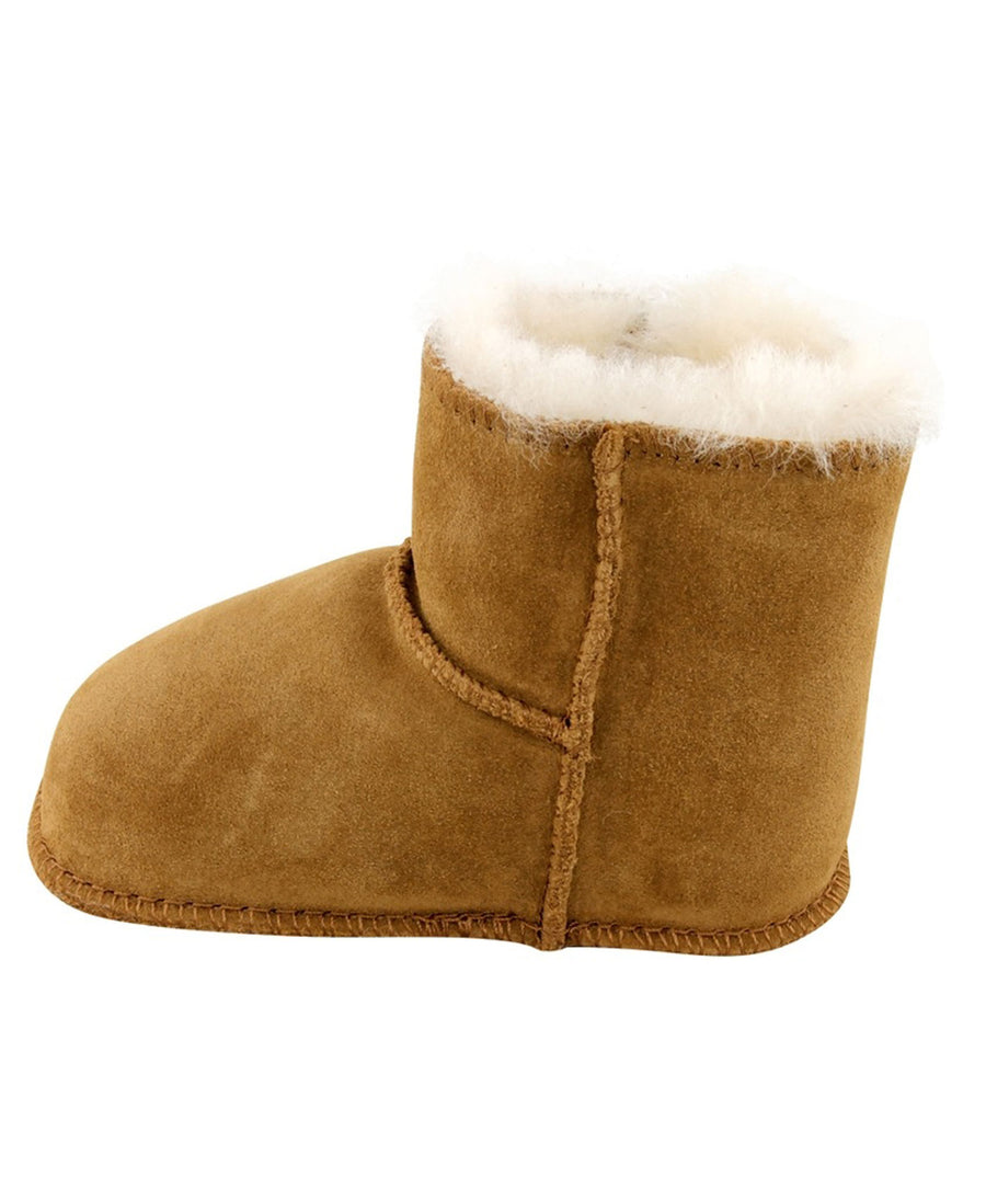 UGG  Erin Boots 5202