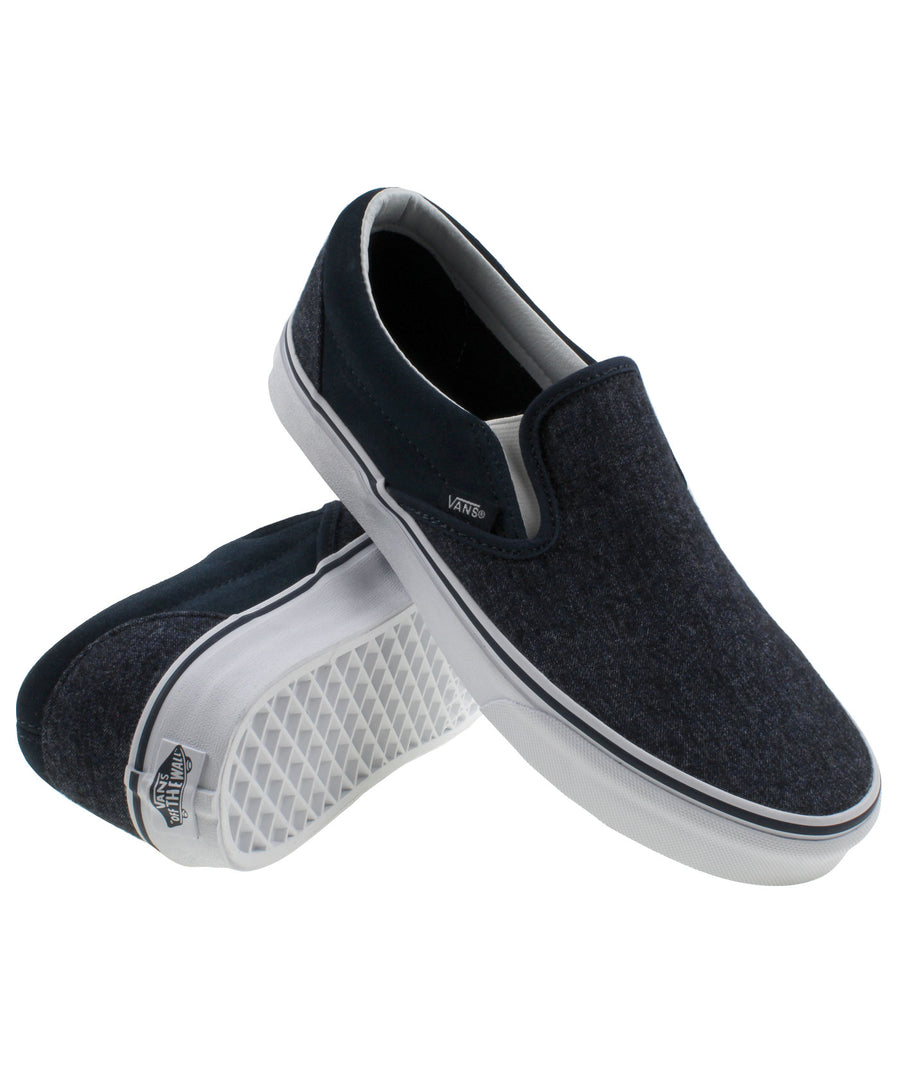 VANS  Classic Slip-On Low Top Sneaker 8F7OIL